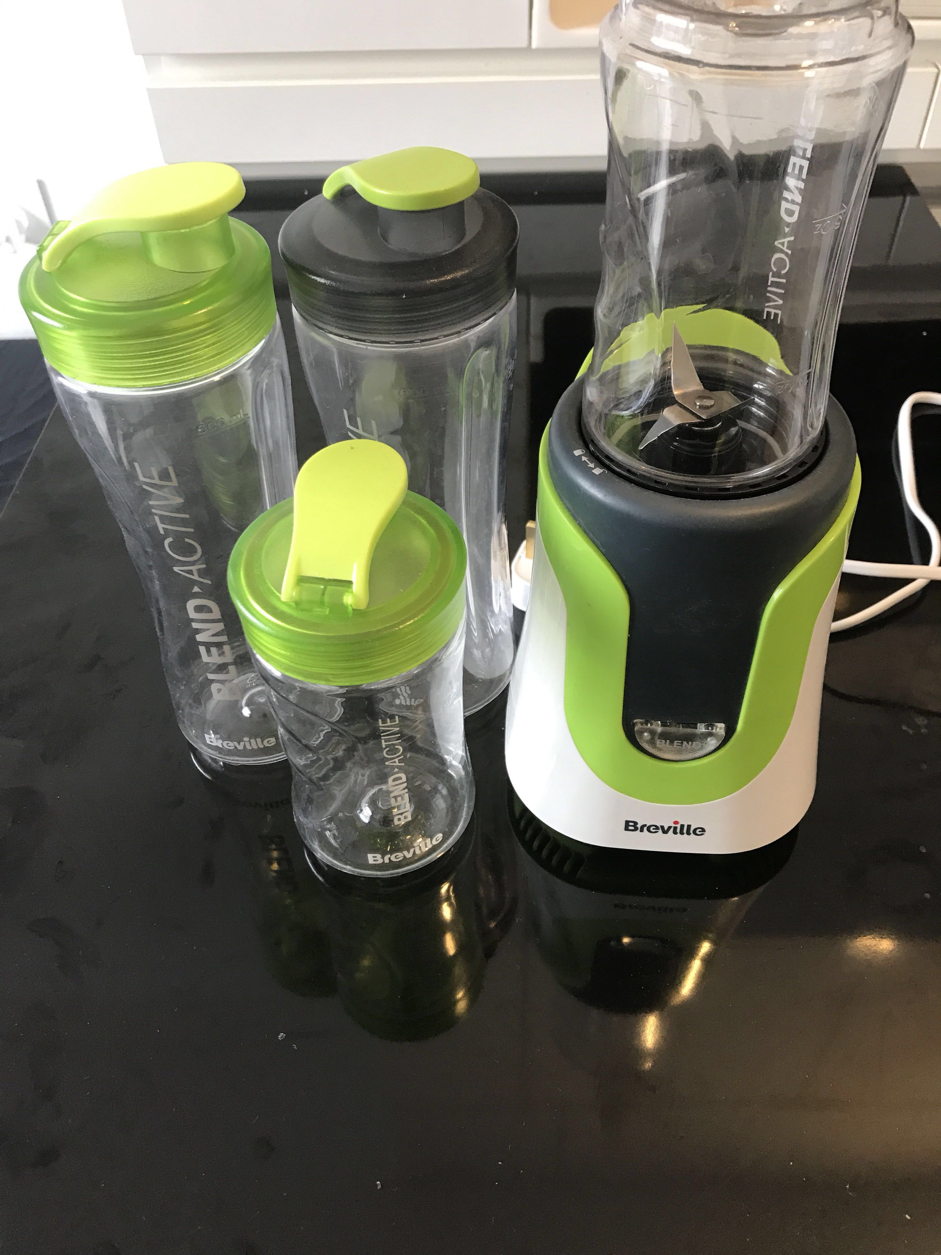 Breville VBL096 Blend Active Personal Blender Family Pack White Green TV Home Appliances Kitchen Appliances Juicers Blenders Grinders on Carousell