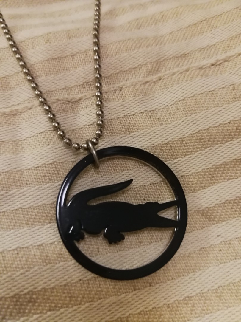 Humano a tiempo Continuo LACOSTE Necklace, Luxury, Accessories on Carousell
