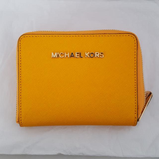 michael kors yellow wallet