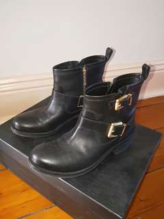 Mimco boots