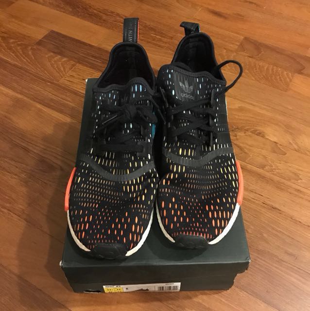 200 NMD R1 Rainbow Footlocker Exclusive UK 11 US 11.5 Men s