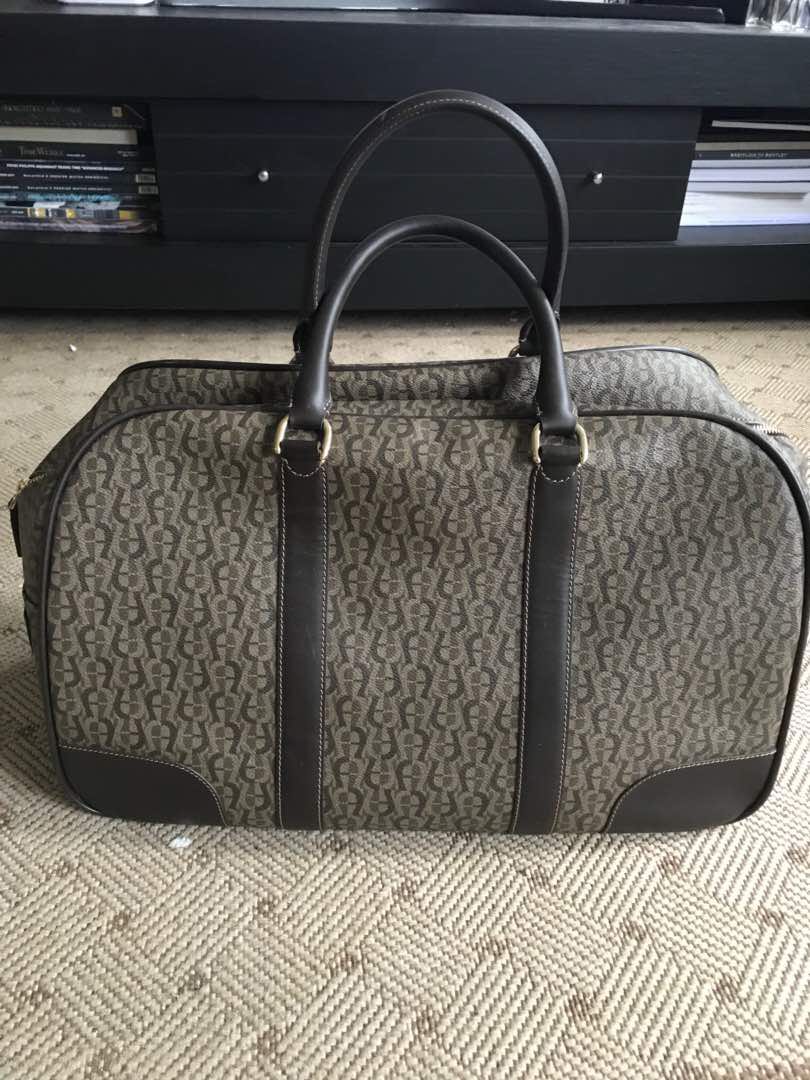 Aigner Weekender Bag (Category: Bags & Wallets) located in Kuala Lumpur. Submitted by belladonna1907 (Listing ID 166315201, Image 1). Description: .