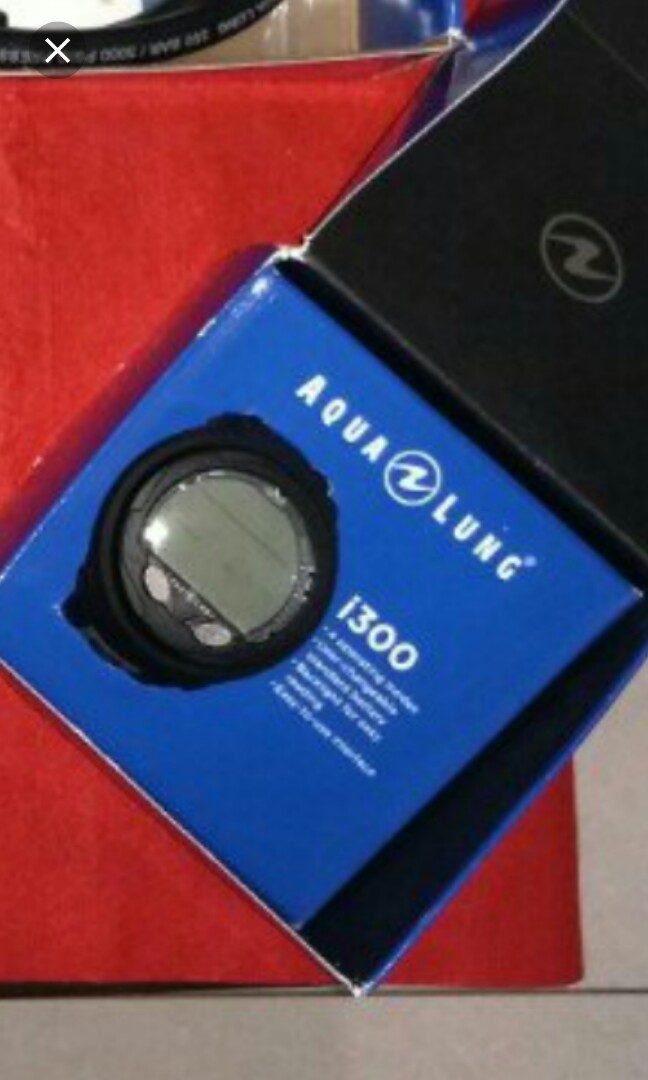 Bnib Aqualung Dive Computer I300 Dive Diving Scuba Sports Sports Games Equipment On Carousell