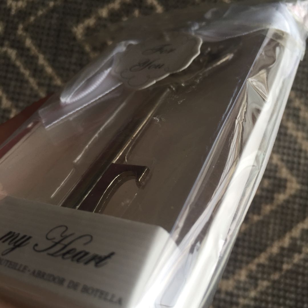 Bottle opener (Category: Water Bottles & Tumblers) located in Nusajaya. Submitted by blacksheep.98478672 (Listing ID 166364245, Image 2). Description: Bottle opener heart key shape 10cm X 4cm Condition 10/10 For serious buyer only By cash Meet up.