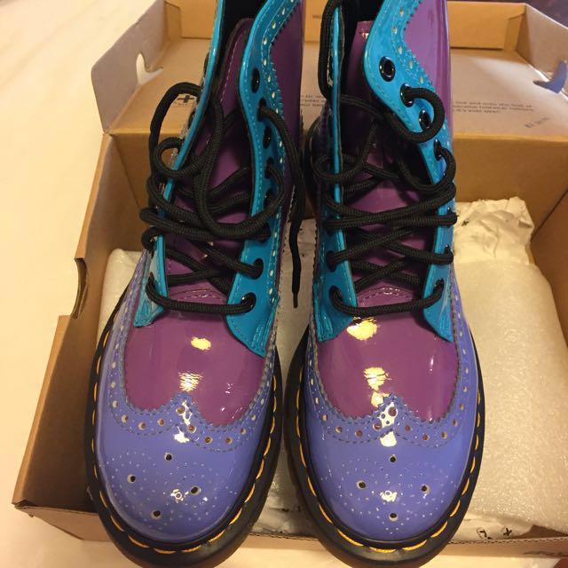 dr martens shoes size