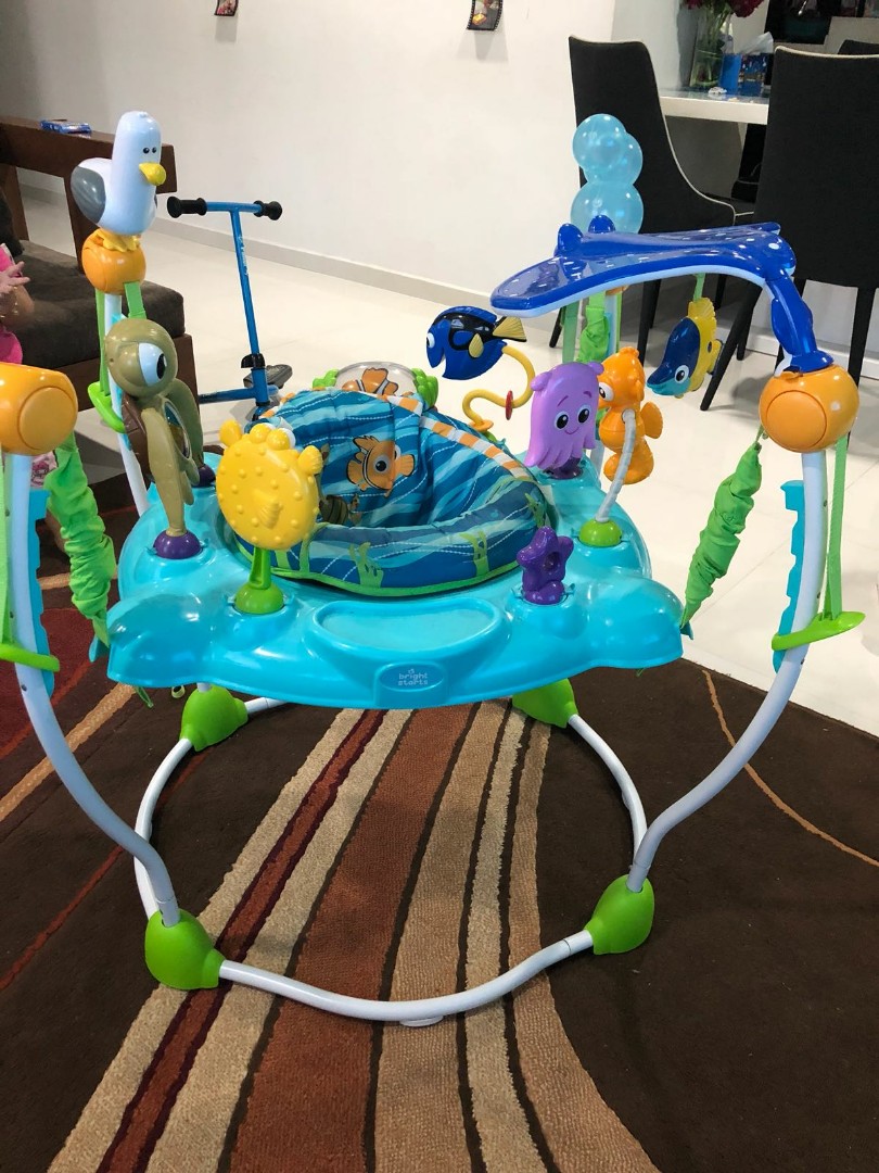 jumperoo age requirement