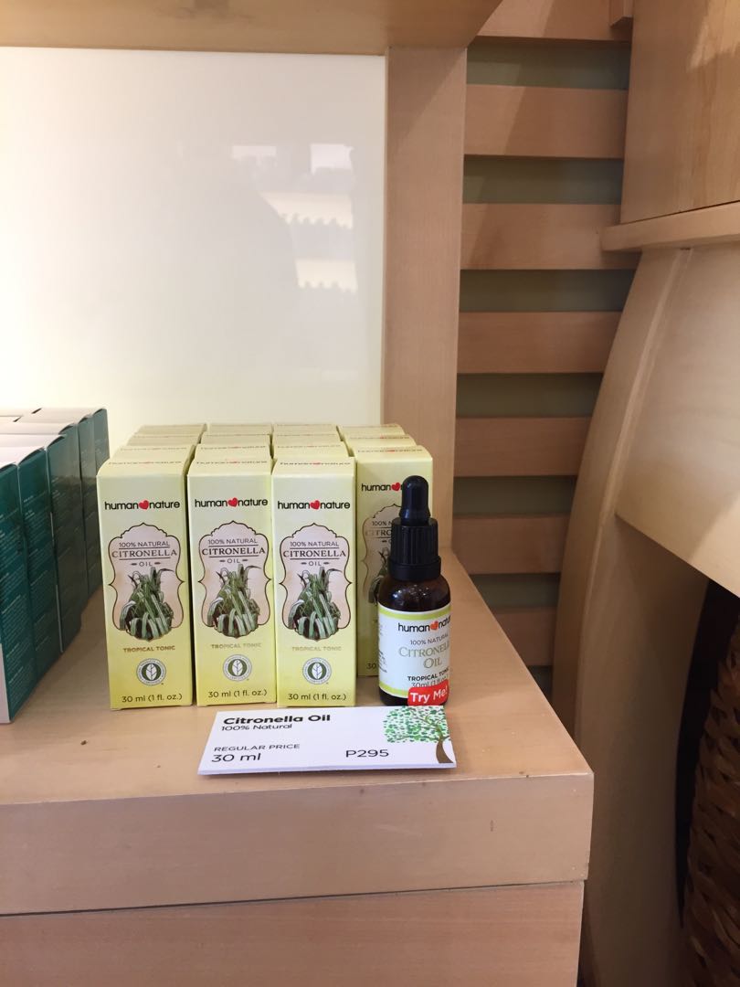 Human Nature citronella oil (Category: Insect Repellents) located in Makati City. Submitted by kristinapangan (Listing ID 166313068, Image 1). Description: 100% Natural 👍Recommended for: repelling insects and deodorizing the sheets home ✔️Be mosquito-free Rich and lemony with subtle wood tones, citronella oil's lingering fragrance masks scents that attract insects, without being toxic to humans and pets. ✔️Home freshener This uplifting scent is 