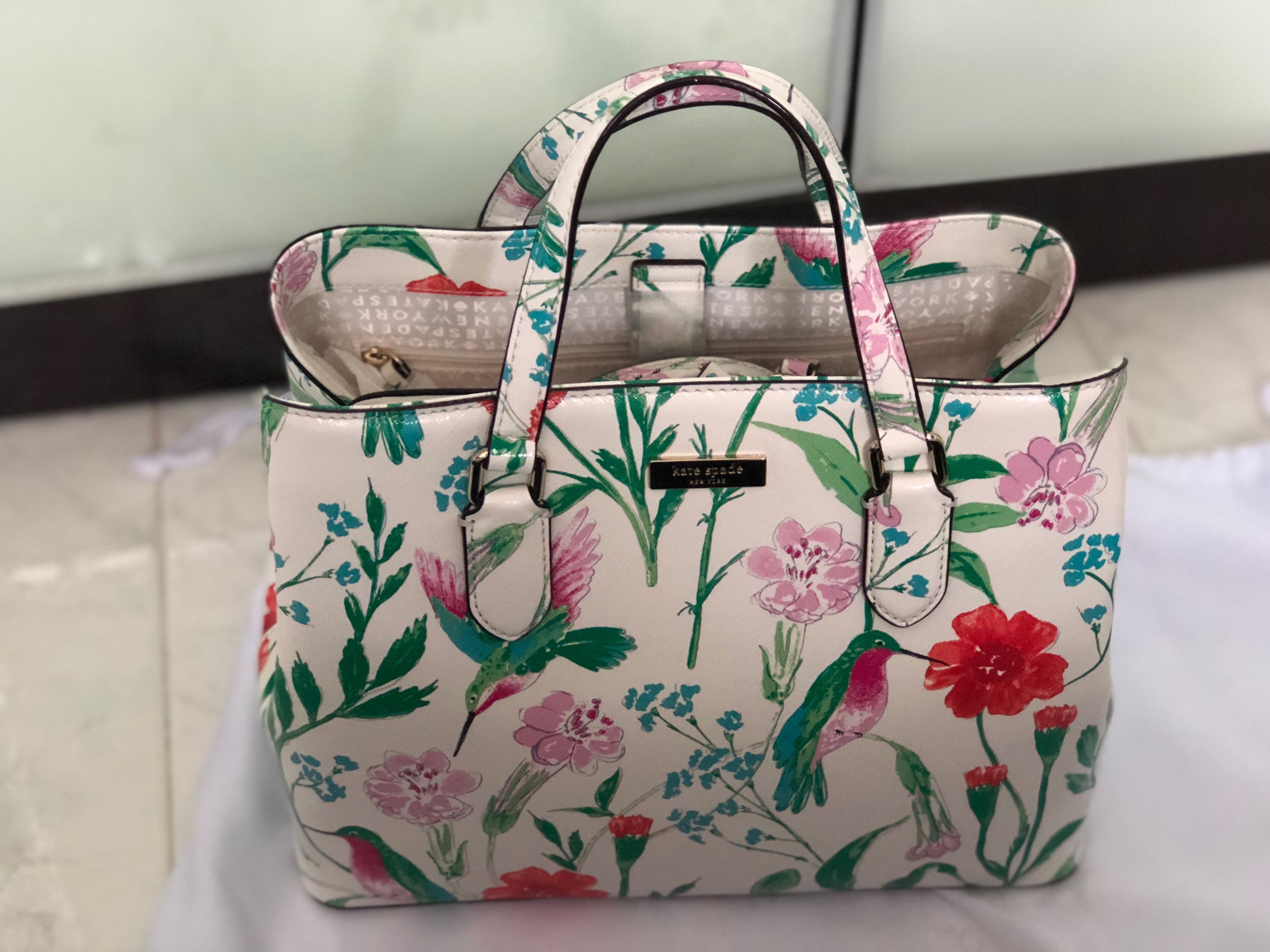 Kate Spade New York Laurel Way Hummingbird Floral Evangelie WKRU5465,  Luxury, Bags & Wallets on Carousell