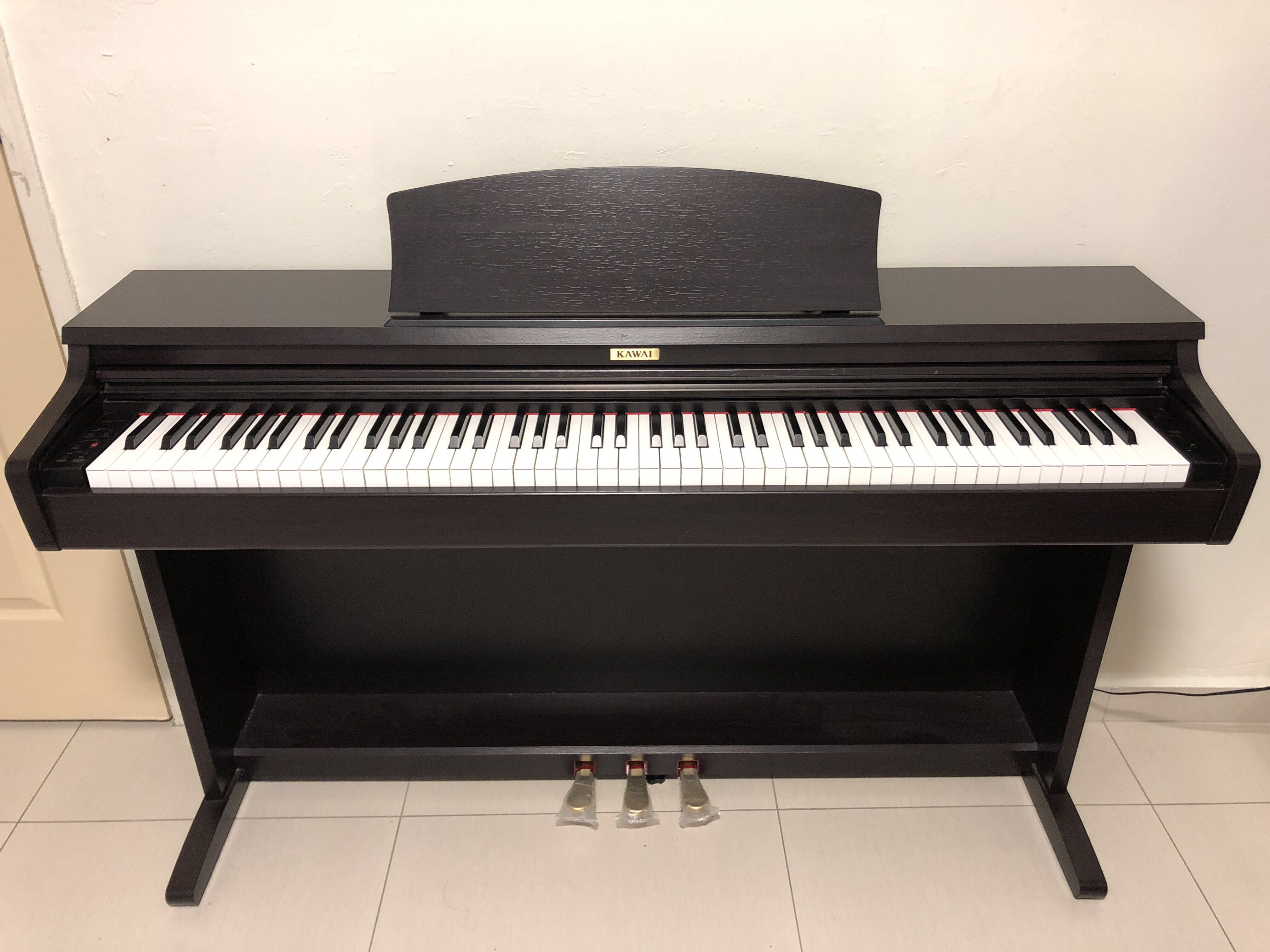 Piano kawai cheap kdp 90