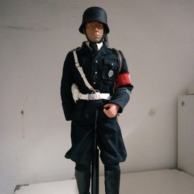 Scale 1:6 WWII German SS Guard (kitbash), Hobbies & Toys, Toys & Games ...