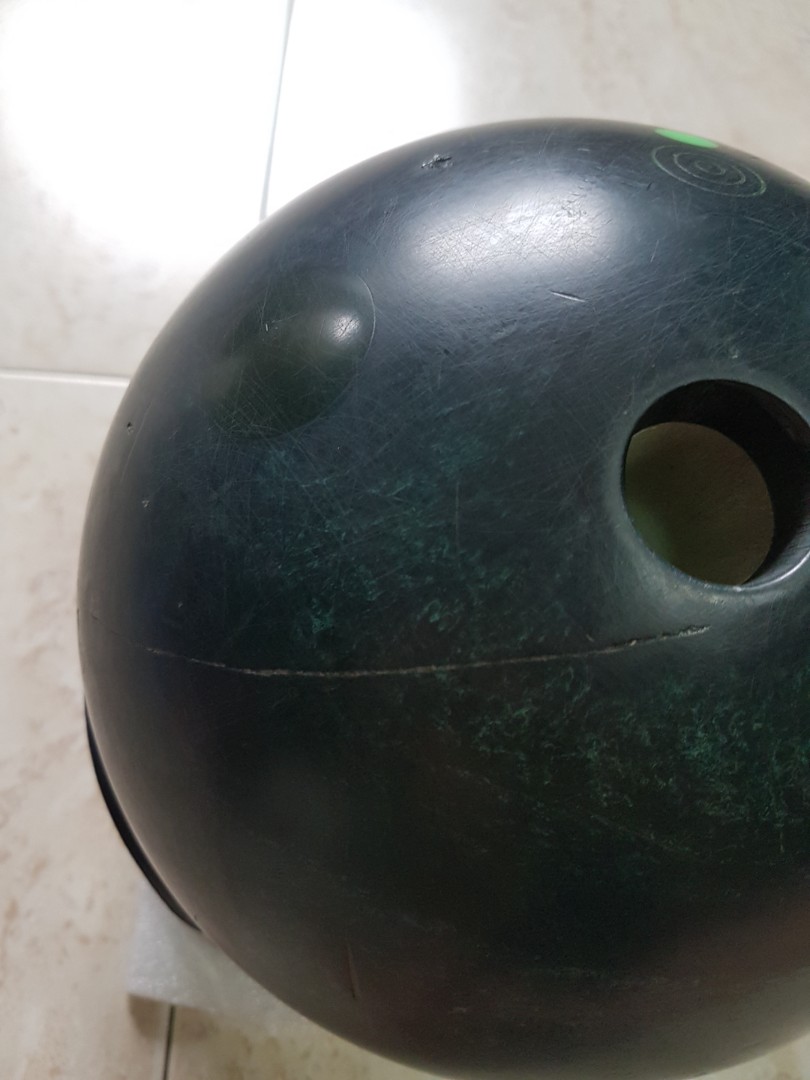Bowling Ball Ebonite Tomahawk 11lb, Sports Equipment, Sports & Games