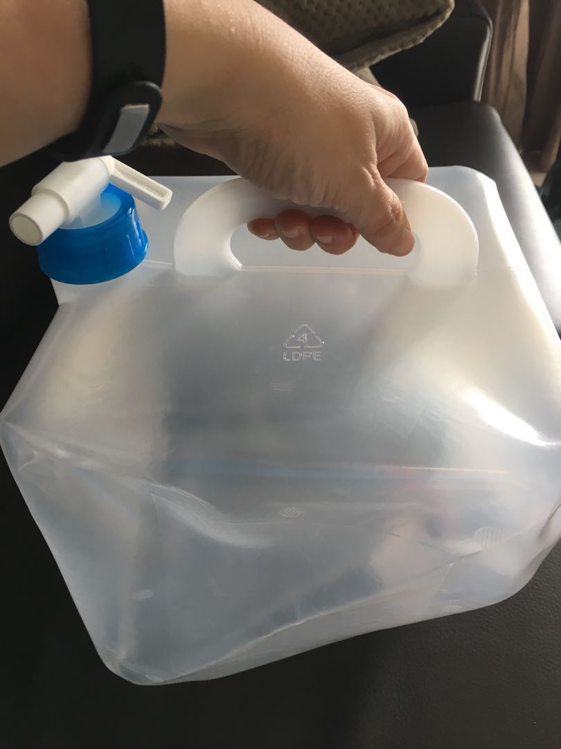 Compressible water bucket with lid, Everything Else on Carousell