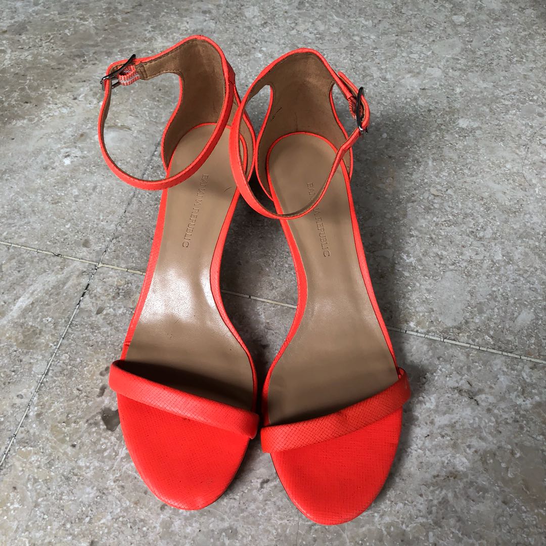 Giveaway Banana Republic Vermillion Strappy Heels US 6 Women s Fashion Footwear Heels on Carousell