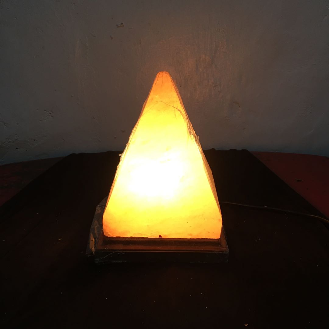 Himalayan Salt Lamp Pyramid Preloved Health Beauty Skin Bath Himalayan Salt Lamp Pyramid Preloved Health Beauty Skin Bath On Carou