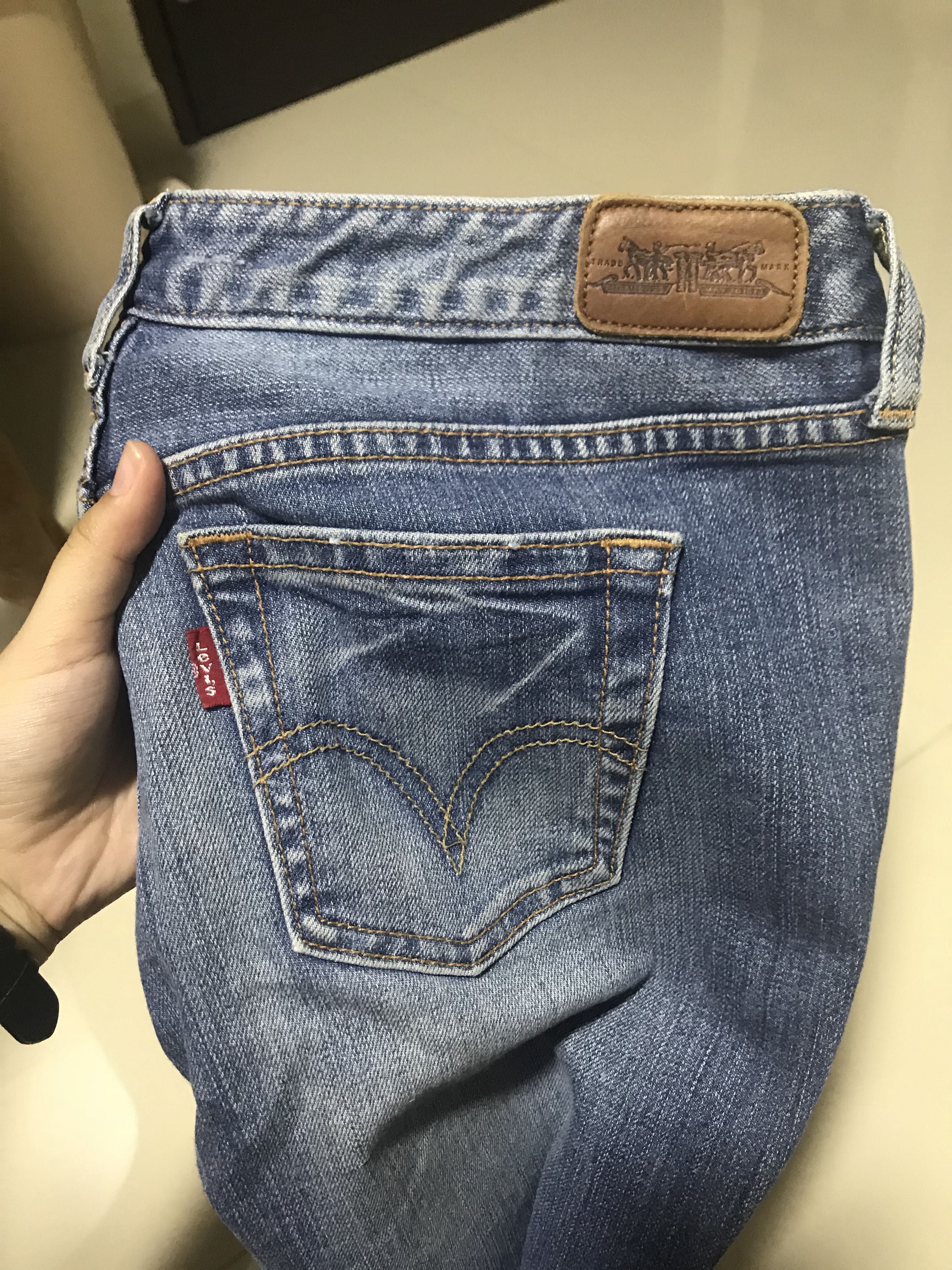 levi's vintage bootcut jeans