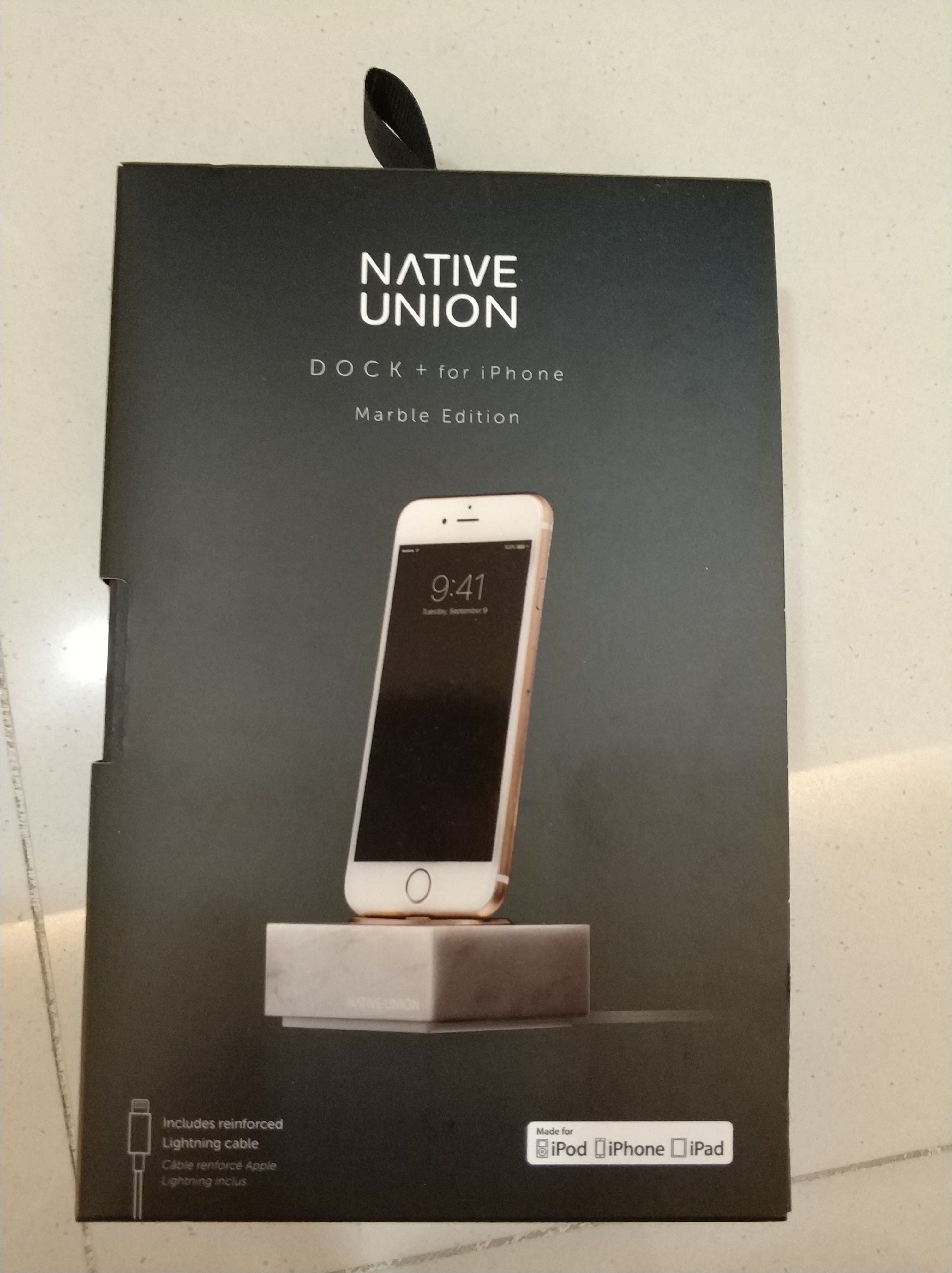 Native union online marble dock