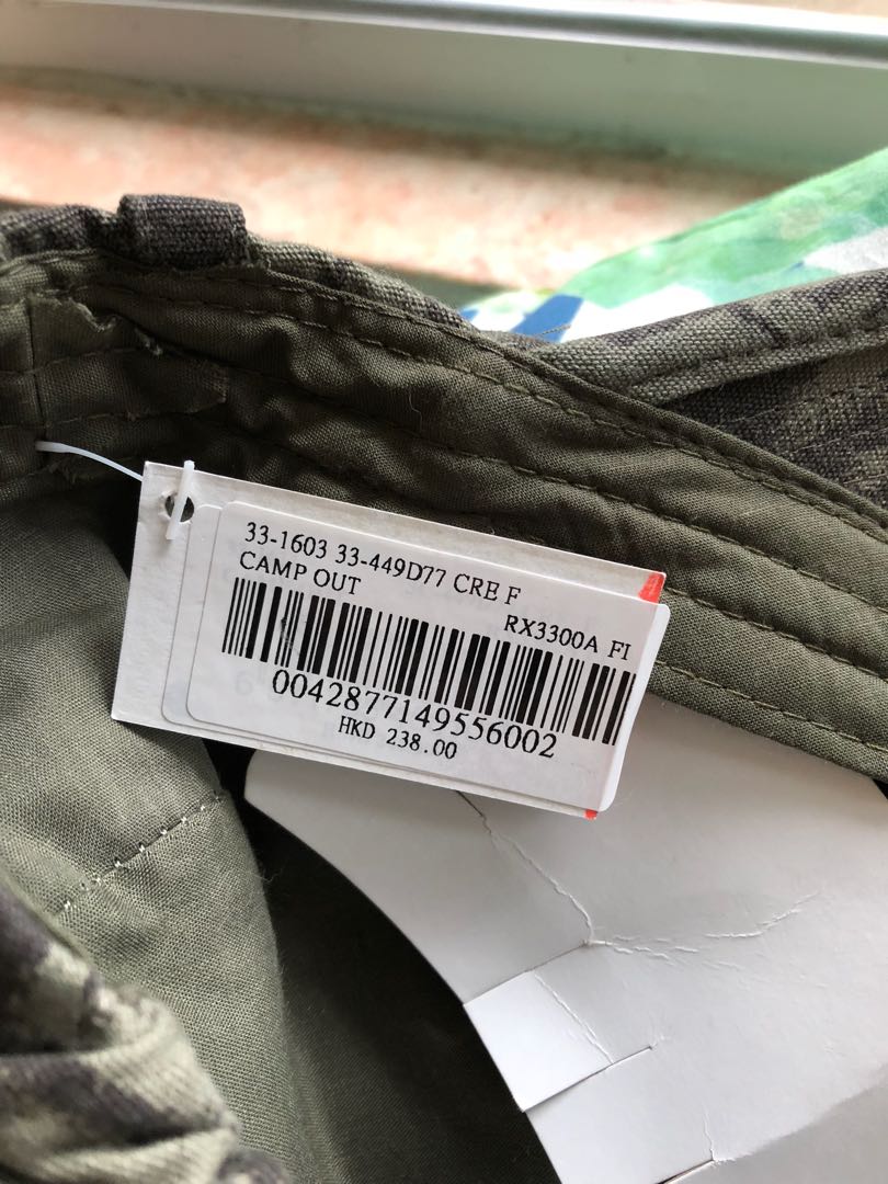 ROXY cap帽 （分類：帽）位於 Hong Kong。 由 yct701 提交（商品編號 166529329，圖片 3）。簡介： 全新roxy cap, 全棉。