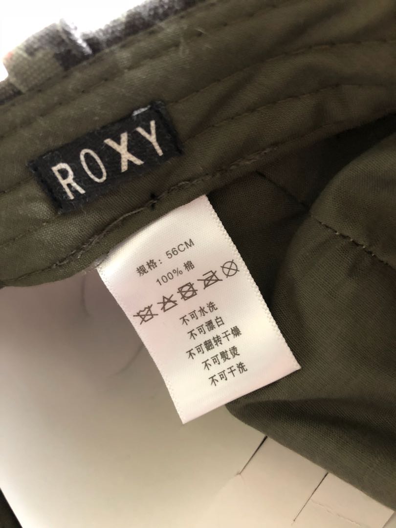 ROXY cap帽 （分類：帽）位於 Hong Kong。 由 yct701 提交（商品編號 166529329，圖片 2）。簡介： 全新roxy cap, 全棉。