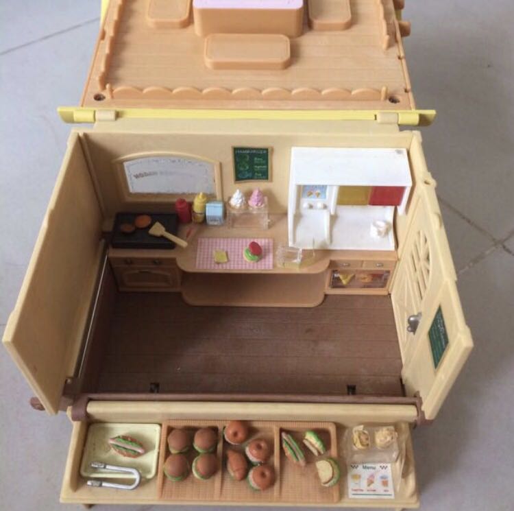 Sylvanian Families Hamburger wagon, Hobbies Toys, Toys Games