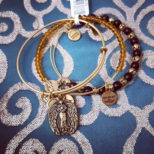 Alex and Ani Guardian of Knowledge Bangle (Category: Bracelets) located in Pasig City. Submitted by decluttering.hoarder (Listing ID 166692299, Image 2). Description: (ALEX AND ANI CLEARANCE SALE!) (without box) GUARDIAN OF KNOWLEDGE SET OF THREE BANGLE - rafaelian gold P50 SHIPPING FEE NATIONWIDE VIA JRS W/ Anti-Tarnish Paper Wrap #alexandaniph #alexandanicollection #alexandani #saleph .