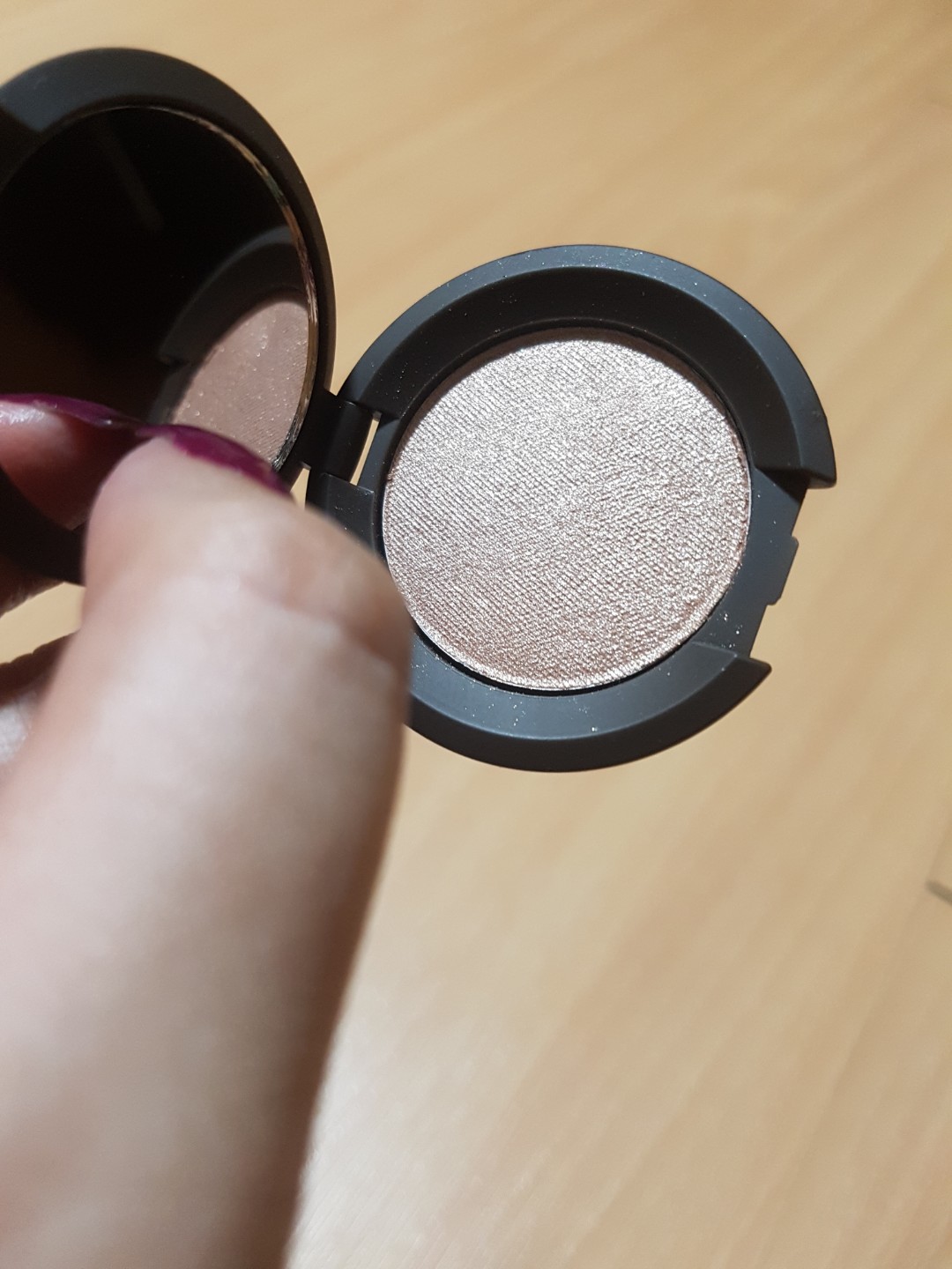 Brand New Becca Opal (Deluxe) (Category: Makeup) located in Quezon City. Submitted by rdl09 (Listing ID 166758736, Image 3). Description: .