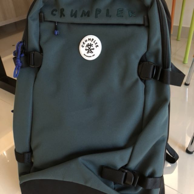 Crumpler low level aviator 30l top