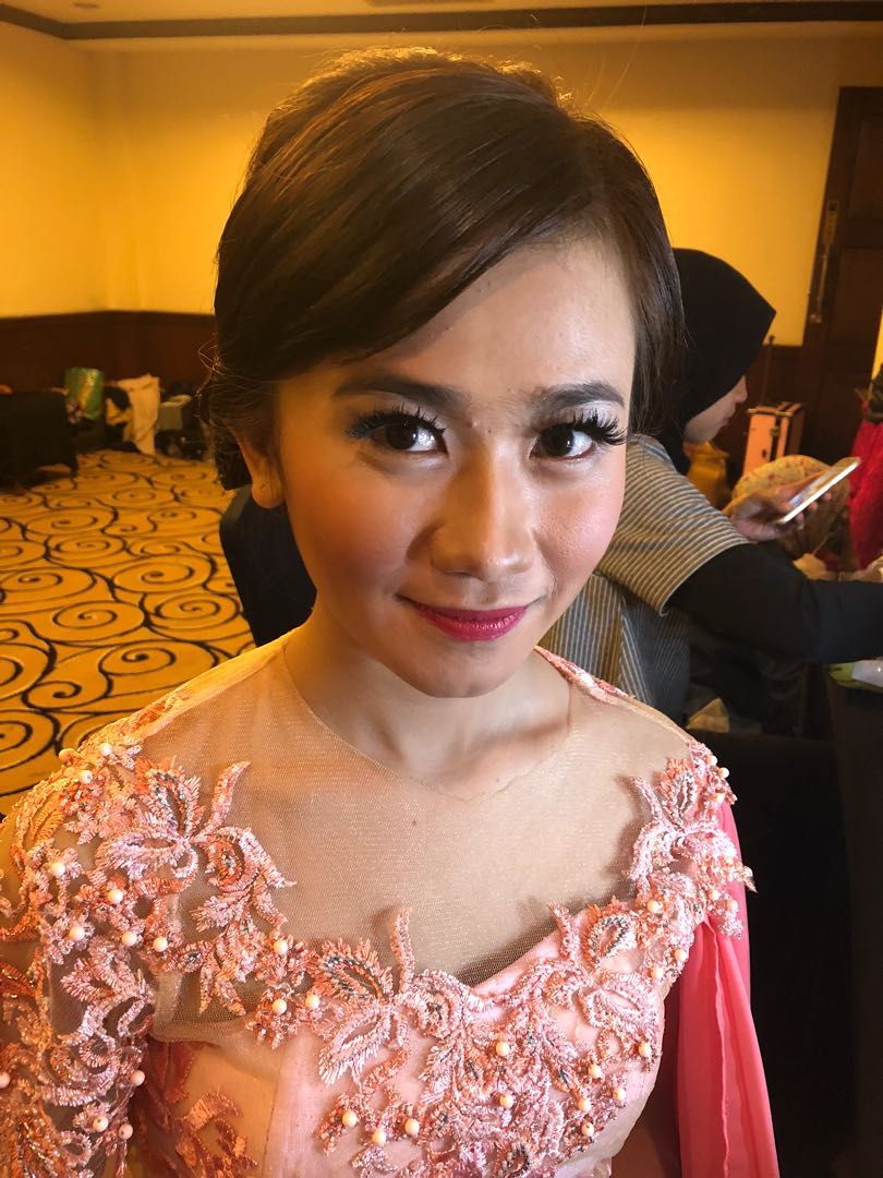 Jasa Make Up Wisuda Dan Among Tamu Khusus Bandung Services Beauty