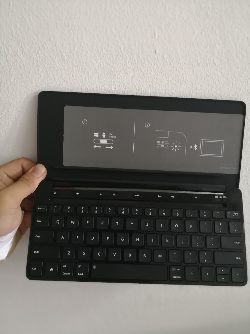 Microsoft Universal Mobile Keyboard, Computers & Tech, Parts