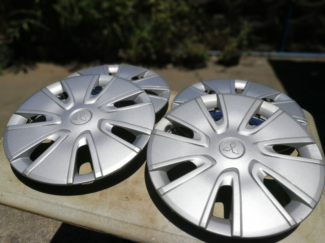 2018 mitsubishi store mirage hubcap