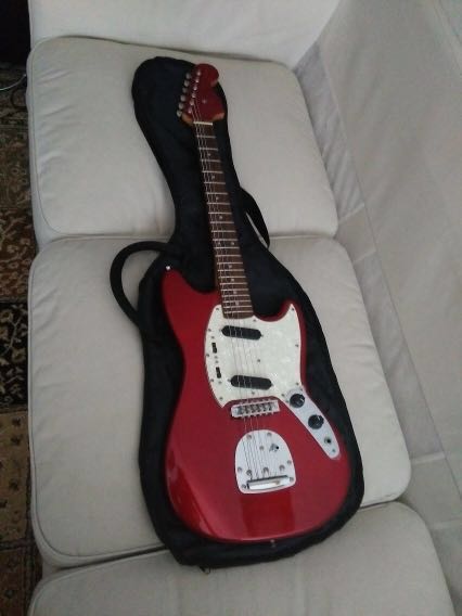 Mustang guitar Photogenic Japanese brand, Hobbies & Toys, Music