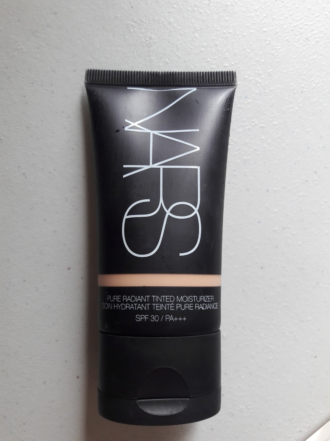 Nars Pure Radiant Tinted Moisturizer Shade Groenland Kesehatan Kecantikan Rias Wajah Di Carousell