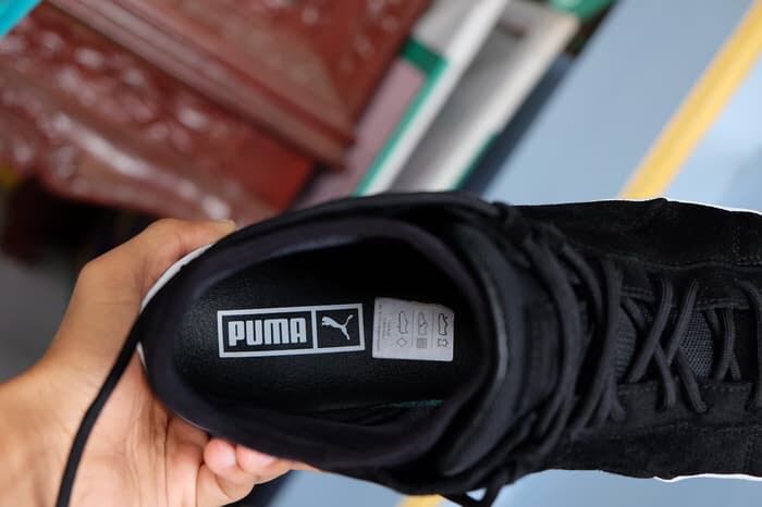 Puma Play B C Fesyen Pria Sepatu di Carousell