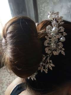 Silver Head Dress with Pearls