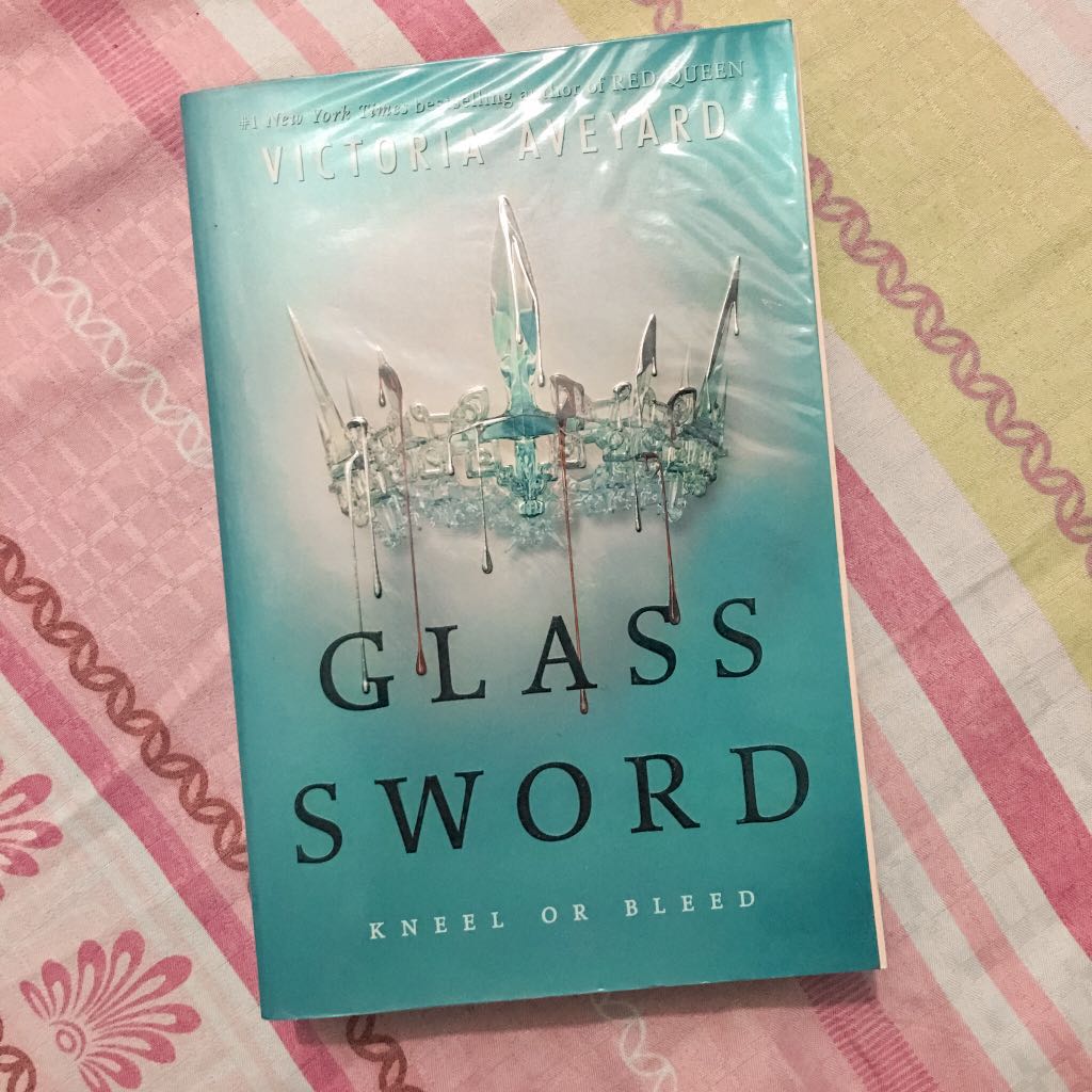 Glass Sword ( Red Queen 2 ), Hobbies & Toys, Books & Magazines