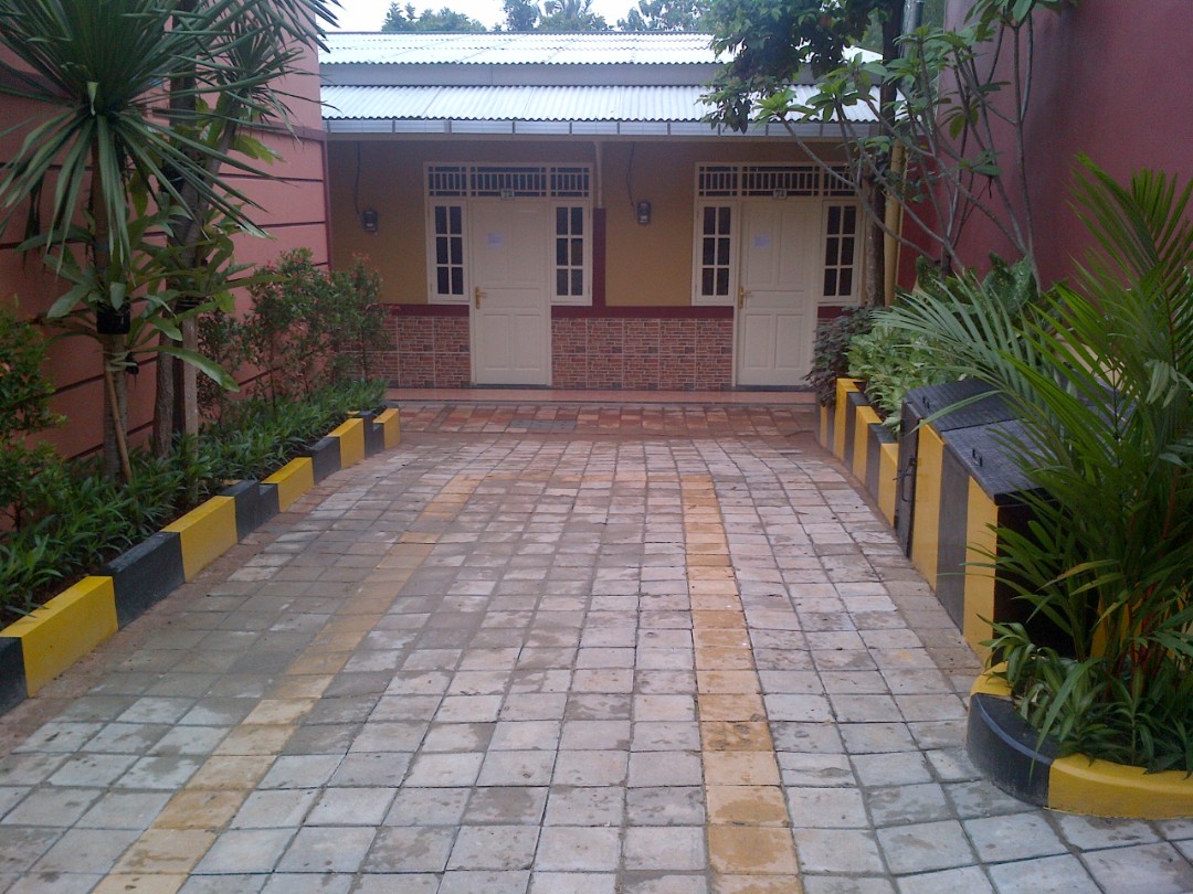 Kontrakan Asri Dan Murah Di Karawaci Property Rentals On