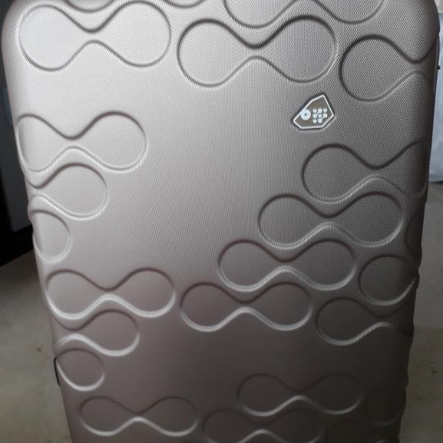american tourister kamiliant harrana