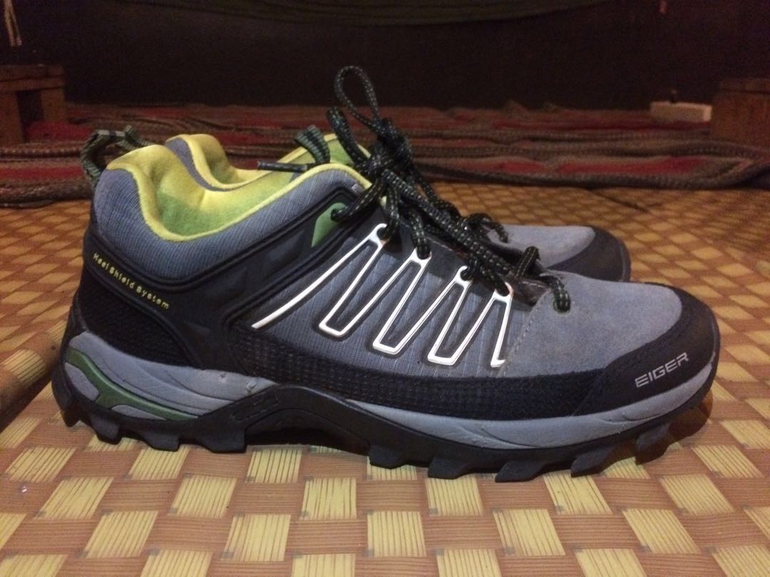 Sepatu Hiking Eiger Fesyen Pria Sepatu Di Carousell