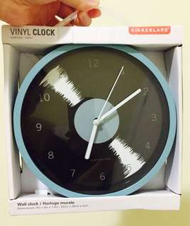 Vinyl clock