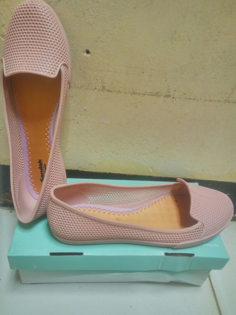 Bata Jelly Shoes Fesyen Wanita Sepatu di Carousell
