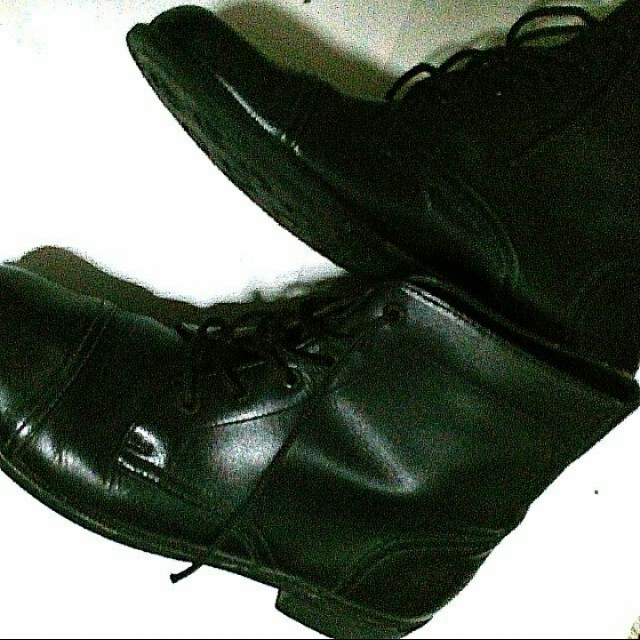bata leather boots