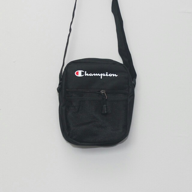 black champion shoulder bag