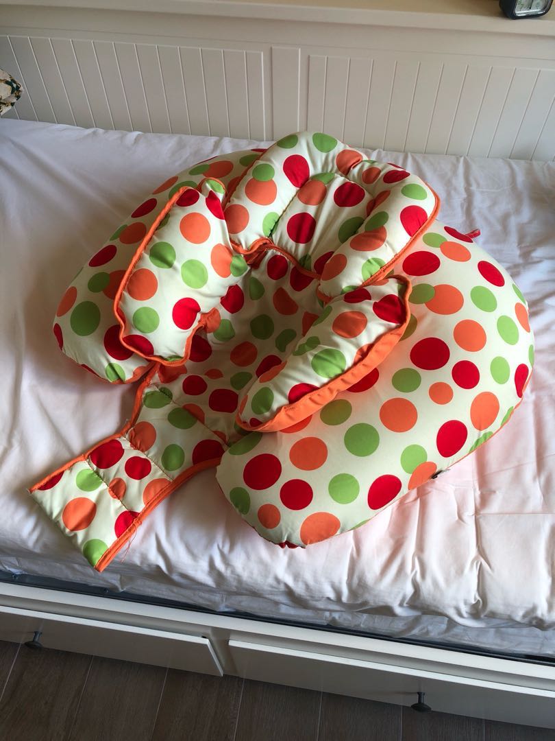 clevamama 10 in 1 cushion