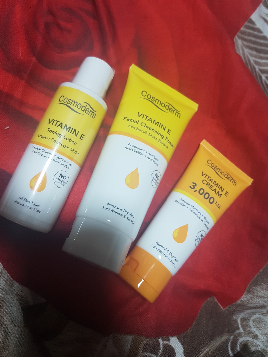 kebaikan cosmoderm vitamin e facial cleansing foam