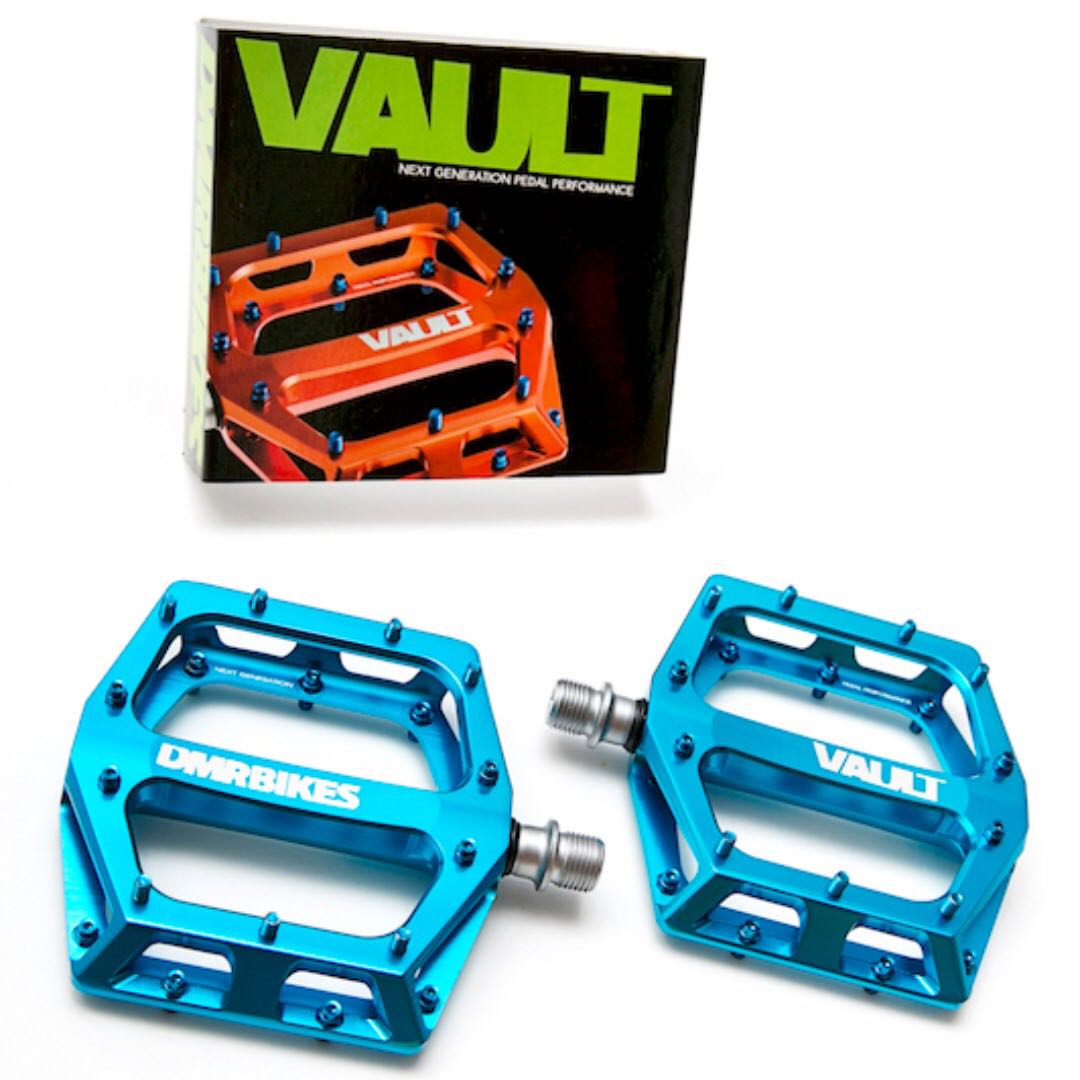 dmr vault blue