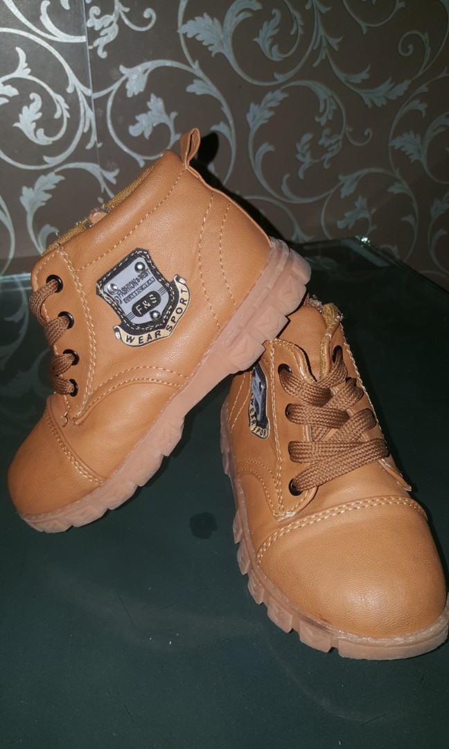 Cut shoes for boys online