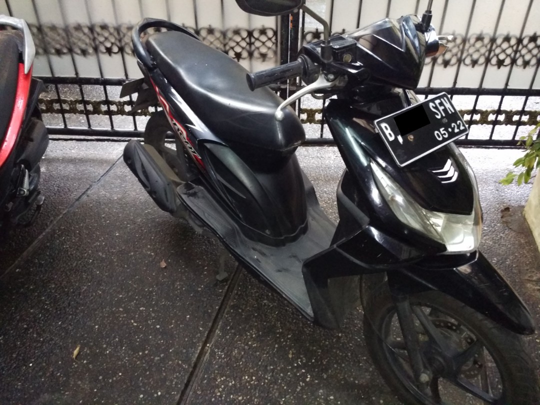 Honda Beat Karbu 2012 Mulus Motorbikes On Carousell