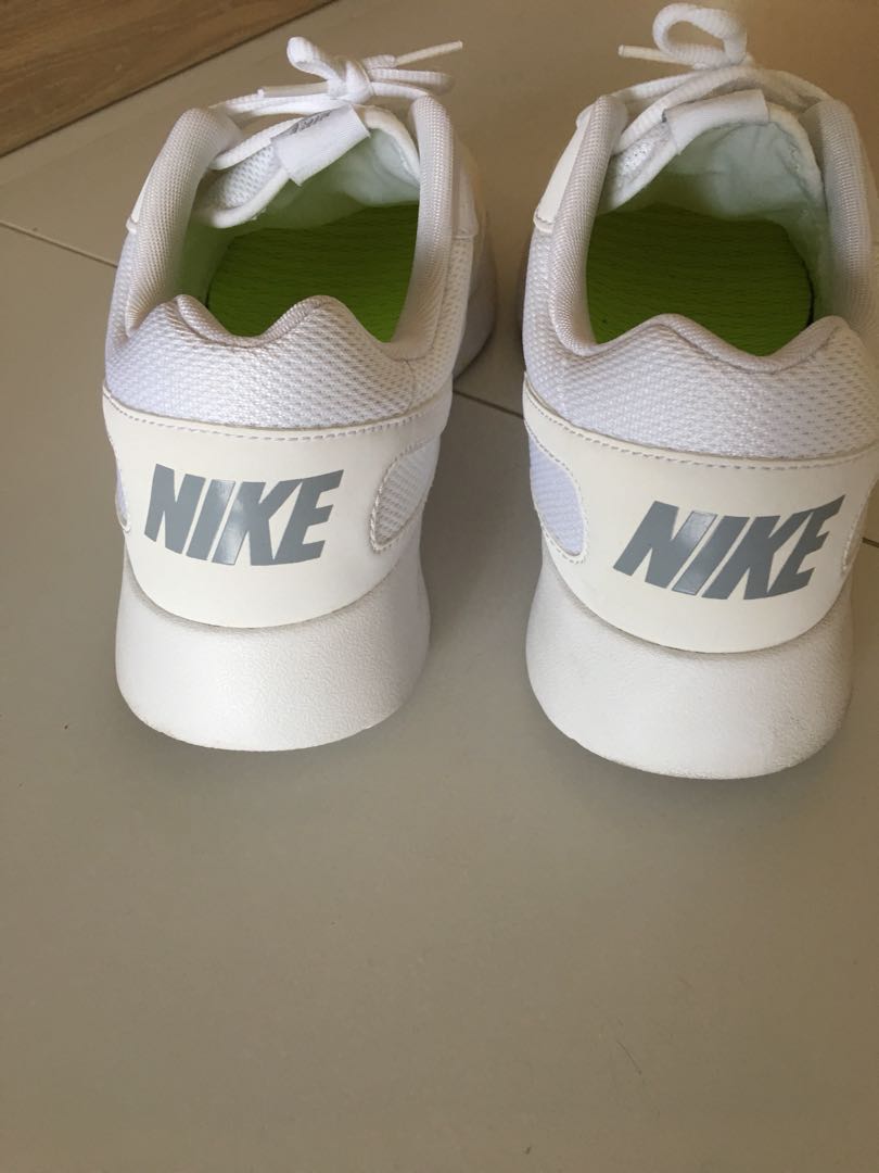 harga nike kaishi