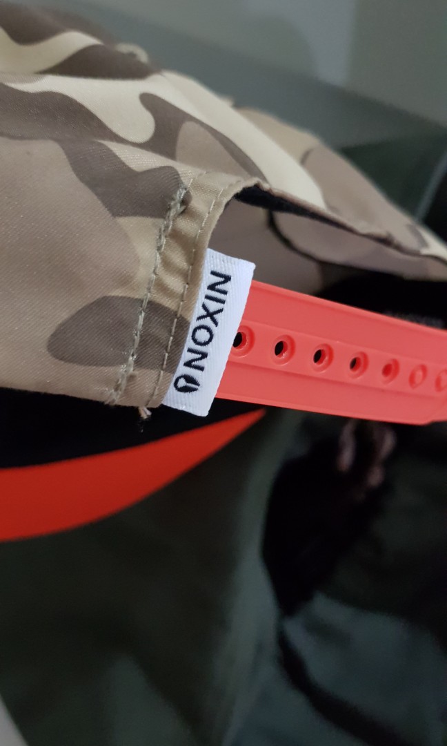 Nixon desert camo snapback (Category: Caps & Hats) located in Singapore. Submitted by wearware (Listing ID 166967955, Image 3). Description: Only $45 Brand new with tags 100% authentic Almost half of retail price.