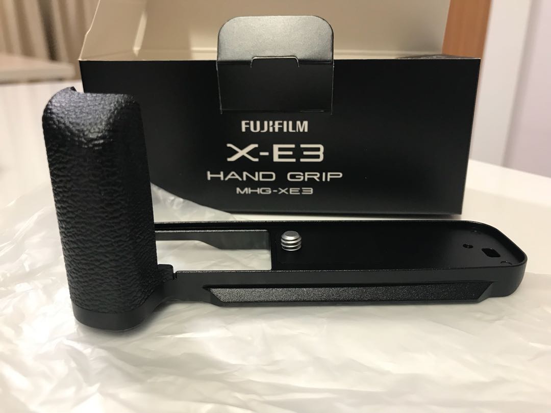 veiligheid bestellen Kolonel Original Fujifilm X-E3 Hand Grip Extension MHG-XE3 Brand new in Box,  Photography, Photography Accessories, Other Photography Accessories on  Carousell