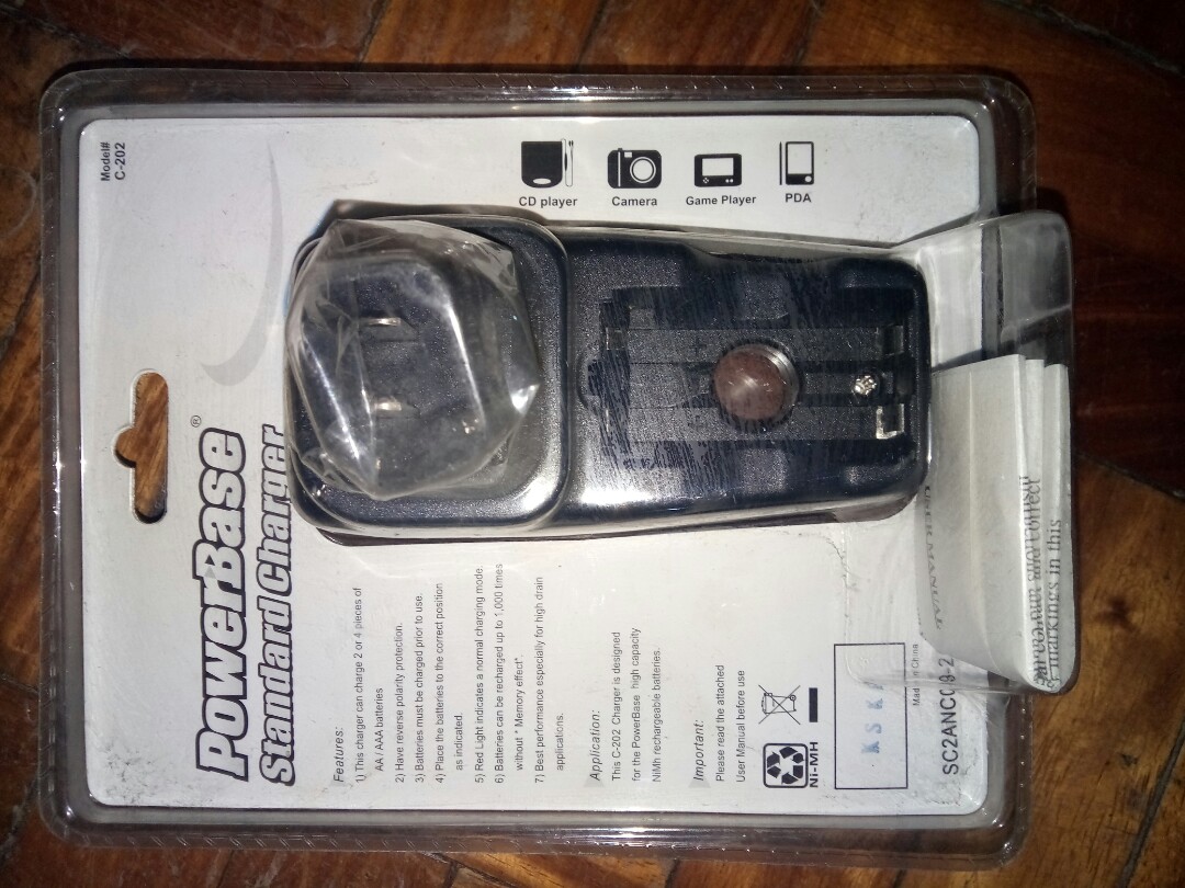Powerbase Battery Charger (Category: Chargers) located in Pasig City. Submitted by sharkygurl (Listing ID 167090885, Image 3). Description: Battery Charger Model: C-202A Input: 220V AC 50hz Output: AA AAA Please refer to photos for details.